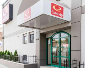 Гостиница Econo Lodge South Ozone Park  Квинс